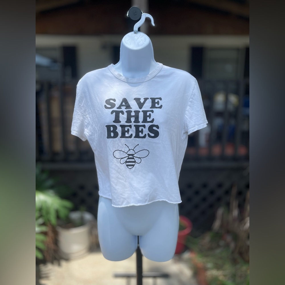 Queen Bees “Save the Bees” Cropped Tee